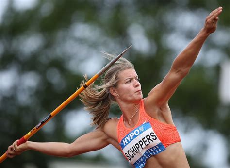 Sifan hassan takes bad fall and what happens next is why we love the olympics. Épinglé sur Dafne Schippers Olympic athlete Dutch ...