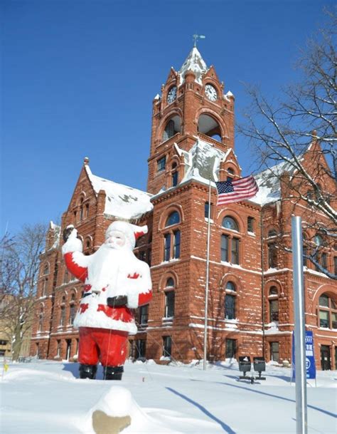 The county seat is the city of la porte, and the largest city is michigan city. Giant Santa and the Courthouse, LaPorte, Indiana | Mike ...