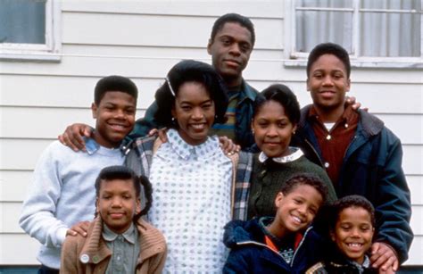 Angela Bassetts Agents Almost Nixed ‘the Jacksons An American Dream