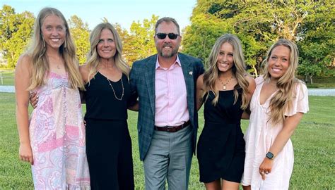 Hugh Freeze Wife Jill And 3 Kids More On His Controversy