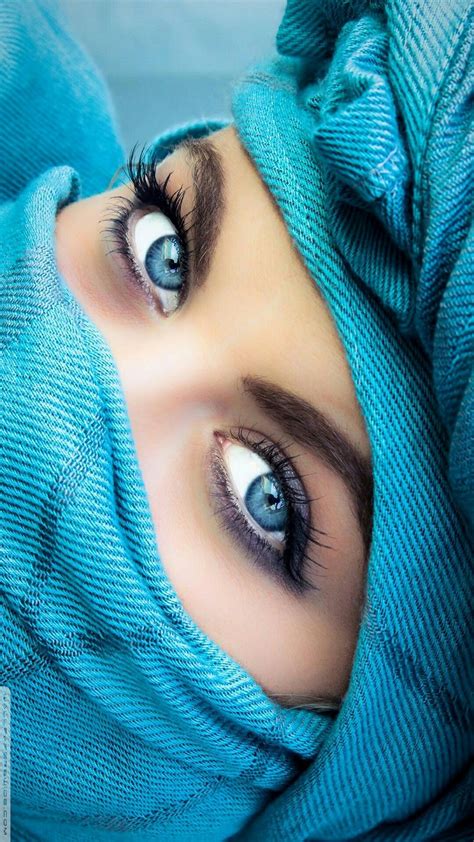 Pin By Selman Can On Güzellik Stunning Eyes Woman With Blue Eyes