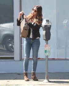 Jessica Biel In Tight Ripped Jeans 25 Gotceleb