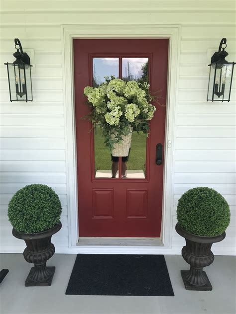 Front Door Decor Ideas 12 Simple And Stylish Ways To Welcome Guests