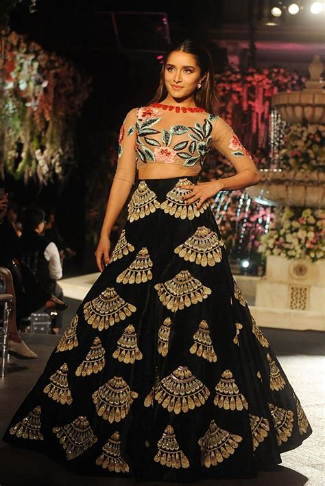 Manish Malhotra Designs We Loved From Lakme Fashion Week 2016 Indias Wedding Blog