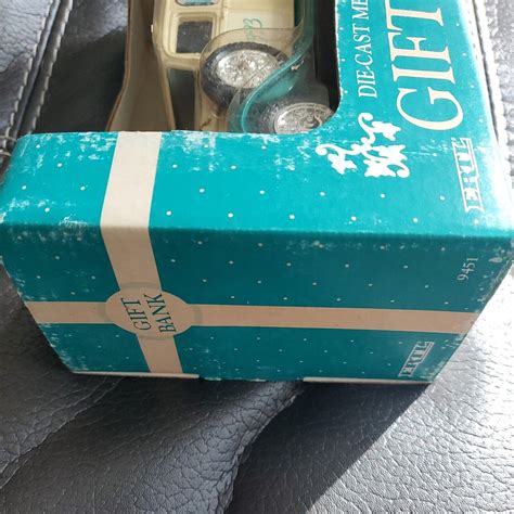 Vintage Ertl 1932 Ford Delivery Van 1993 to A Great Dad Die Cast Coin