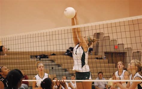 Understanding The Positions And Roles In Volleyball Better At Volleyball