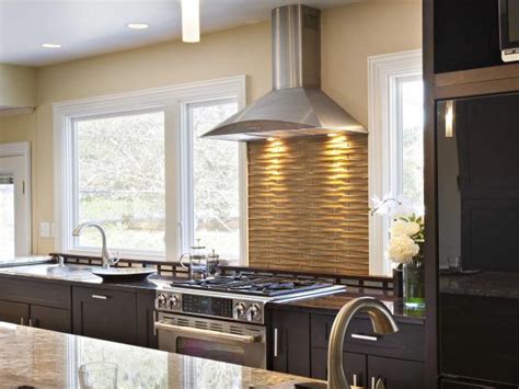 Today i bring you fab tile backsplash ideas for behind the stove in the kitchen. Kitchen Stove Backsplash Ideas: Pictures & Tips From HGTV ...