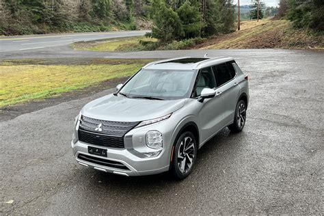A Week With 2023 Mitsubishi Outlander Sel 25 S Awc