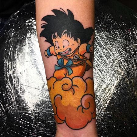 Es el hermano menor adoptivo del cuarto raikage e hijo adoptivo del tercer raikage. Tatuaje tradicional de Son Goku | Fotos de Tatuajes
