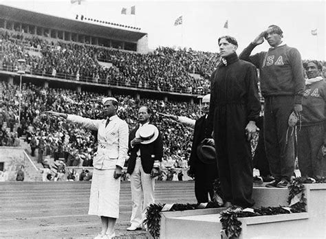 1936 Jess Owens Accepts His Olympic 100m Gold Medal Flashbak