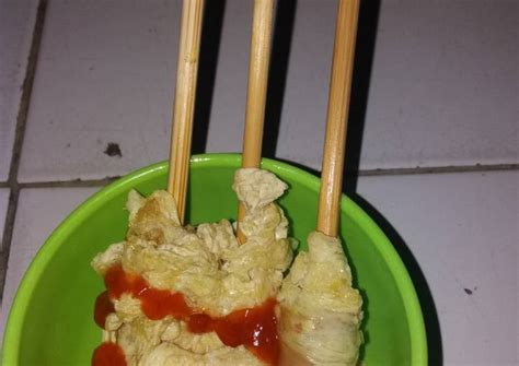 Gulung cepat ke pinggir penggorengan untuk membantu telur tergulung dengan rapi. Resep Sosis Telur Gulung / Resep Sosis Telur Gulung Oleh ...