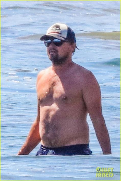 Leonardo DiCaprio Looks Like He S Having A Great Time During His Shirtless Beach Day Photo