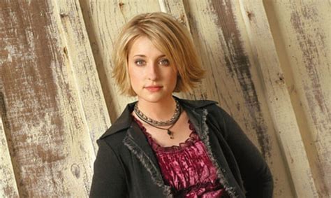 Smallville Actor Allison Mack Pleads Not Guilty On Sex Cult Charges