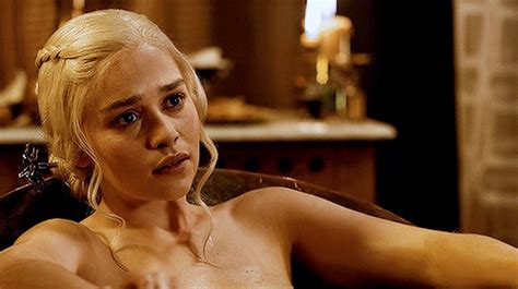 Emilia Clarkes Hardest Game Of Thrones Scene Had Nothing To Do With Nu Ty