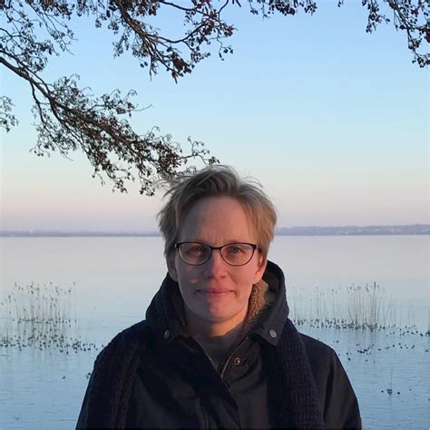 Karina Henriksen Servicemedarbejder Nykøbing F Svane Apotek Linkedin