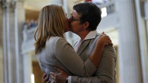California Gay Marriage Ban Lifted Bbc News