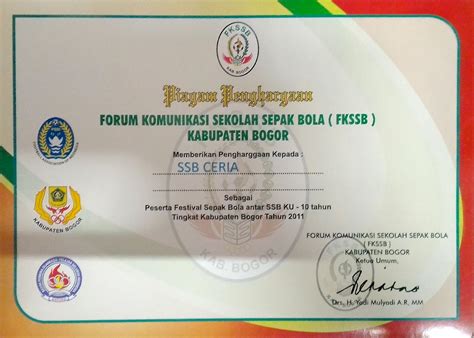 Buat plakat penghargaan alasan kuat, perusahaan telah terguncang karena contoh piagam penghargaan turnamen sepak bola ketidakpuasan karyawan. SEKOLAH SEPAK BOLA CERIA: PIAGAM PENGHARGAAN