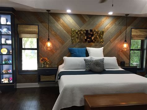 Focal Wall With Reclaimed Wood And Built Ins To Combine Rustic With A