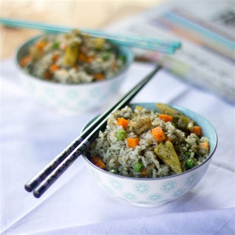 Parece que todo el mundo tiene que saber qué es una thermomix, porque siempre hay alguien conocido que la tiene, pero por si alguien. Arroz al curry con gambas. Receta china con Thermomix ...