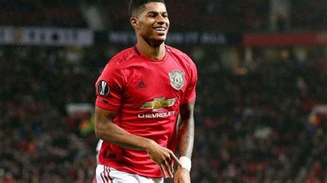 Dans un second message, il a ajouté être encore plus scandalisé par un des insulteurs qui a laissé une montagne d'émojis représentant. Marcus Rashford Desak Man United Jadikan Manchester City ...