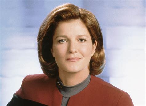 Kathryn Janeway As Borg Queen The Sexiness Of Kate Mulgrew Startrek