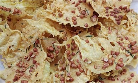 Resep peyek yang akan kita pelajari pertama kali adalah yang menggunakan santan. Resep Peyek Kacang Tanah dan Udang Rebon, Renyah Bikin ...
