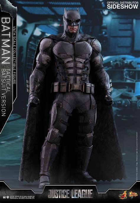 Hot Toys Justice League Batman Tactical Batsuit Version