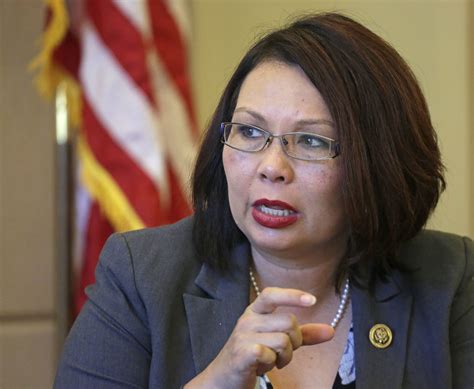 Ladda tammy duckworth (born march 12, 1968) is an american politician and retired army national guard lieutenant colonel serving as the junior united states senator from illinois since 2017. Tammy Duckworth Suddenly Cares About Syria Refugees