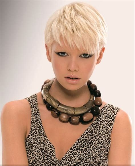 Short Hairstyles For Women With Thick Hair Short Layered