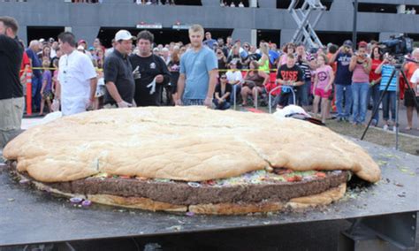 Giant Burger Sets New World Record Cheeseburger Is 10ft Wide And