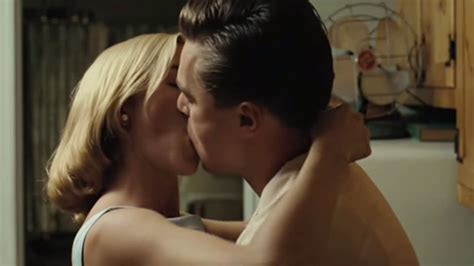 Leonardo Dicaprio And Kate Winslet Hot Make Out In