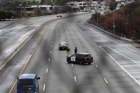 Suspect Dead 101 Freeway Closed In Both Directions In Calabasas