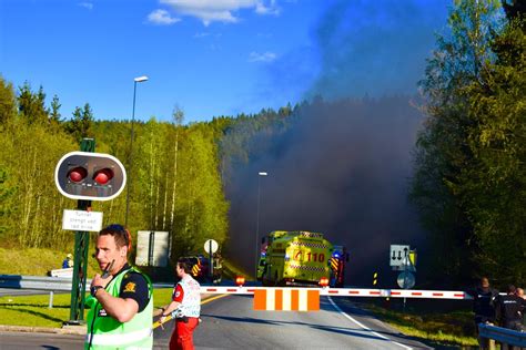 Pål ble sittende fast i kø utenfor. Drammens Tidende - Havarikommisjonen: Tunnelbrann har ...