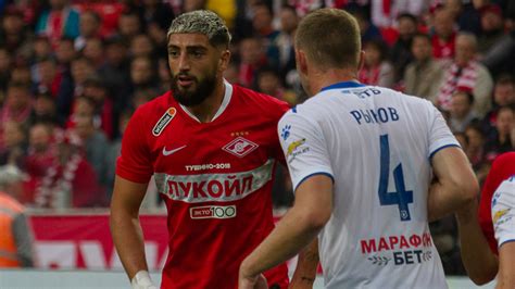 «спартак» на выезде одержал волевую победу над «динамо» (2:1). Матч «Спартак» — «Динамо» смогут посетить около 7 тысяч ...
