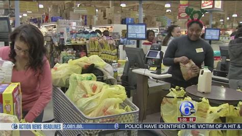 Grocery stores packed ahead of Christmas dinner - 6abc Philadelphia