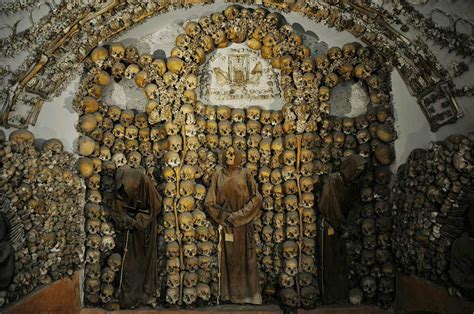 Unter dem einfluss von vlat. Kapuzinerkrypta in Rom: Knochen über Knochen! | Rom mal anders