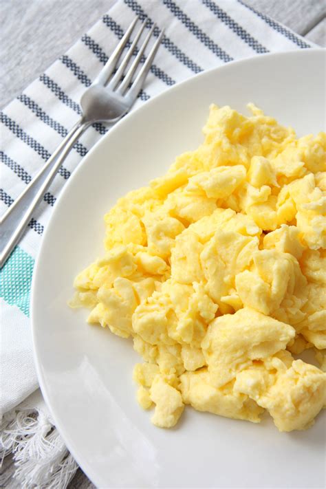 I've made my own pickled beets before, but typically i just pick up a jar at the store and as soon as i've eaten enough to have room in the jar, i start stuffing in eggs. How to make perfect, fluffy scrambled eggs - My Mommy Style