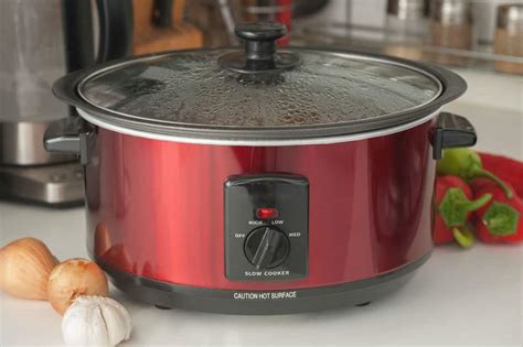 slow cooker efficient energy cookers saving money electricity use much cooking does