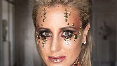 Roxy Jacenko Reveals Her Glamorously Gory Halloween Costume After