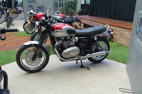 Triumph Motorcycles New Heritage Classic Range Officially Available In