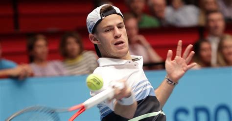 Diego schwartzman is an argentinian tennis player who has famously put together a fine career for himself despite being considerably shorter than many of his peers. Diego Schwartzman: "Werde spielen, es ist mein Job. Aber ...