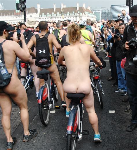Pregnant Rider At 2016 London Wnbr World Naked Bike Ride
