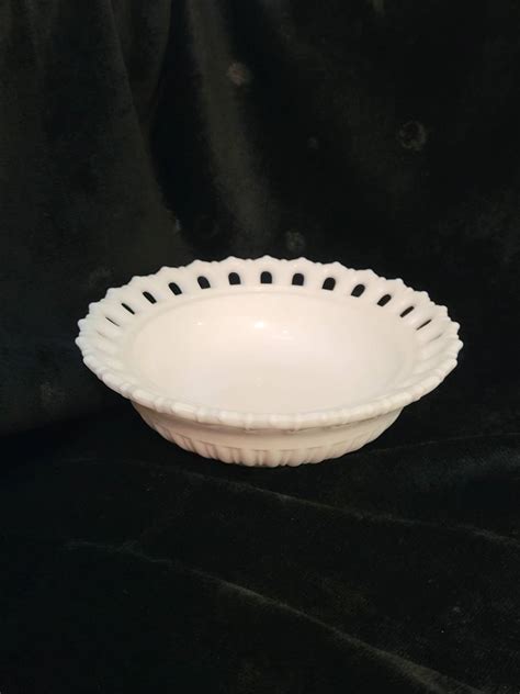 Lot 133 Gorgeous Rare Antique Milk Glass Bowl From Fostoria In The
