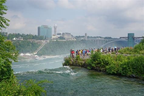 Niagara Falls Ny Tourists On Luna Island Stock Image Image Of