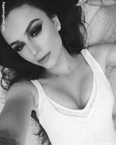 cher lloyd nude the fappening photo 1367501 fappeningbook