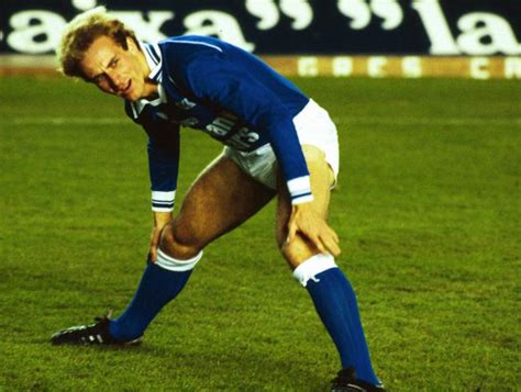 Meilleur buteur du championnat de suisse : Balón de Oro 1980, 1981: Rummenigge: Goles sin parafernalia