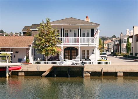 Average rent in grand island: Balboa Island, CA United States - 300 Grand Canal | Abrams ...
