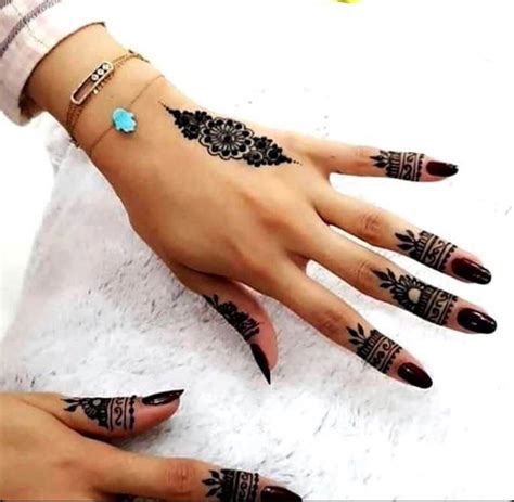 Pin By Blossom Box Jewelry On Desi Henna Tattoo Designs Simple Henna