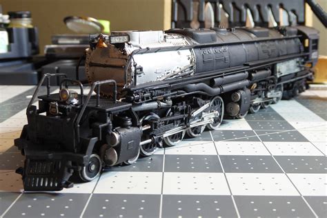 Big Boy Locomotive Plastic Model Locomotive Kit 187 Scale