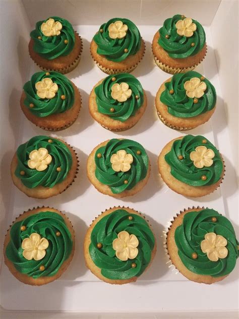 Emerald Green And Gold Cupcakes 50th Birthday Cupcakes Green Birthday